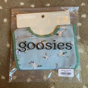 BNWT Goosies Adjustable Set of Bibs Mallard and Camo Print